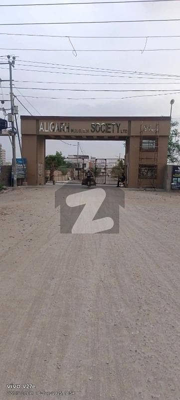 400 SQYRD RESIDENTIAL PLOT AVAILABLE IN GOOD LOCATION