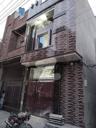 ستیانہ روڈ فیصل آباد میں 3 کمروں کا 2 مرلہ مکان 78.0 لاکھ میں برائے فروخت۔