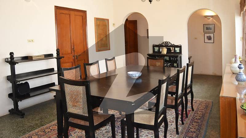 Clifton EXCLUSIVE First Floor PORTION FOR RENT.