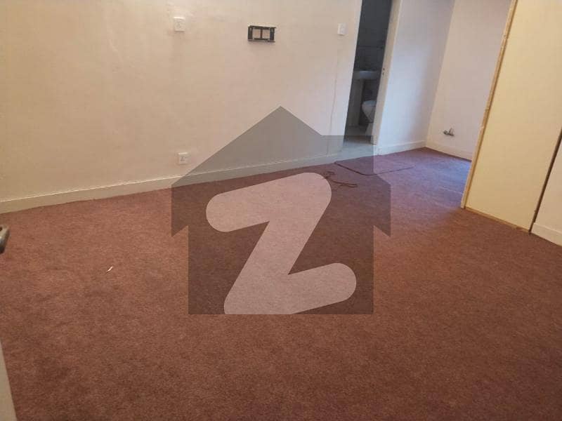SEMI FURNISHED ROOM FOR RENT IN F-7 SEMI FURNISHED ROOM FOR RENT IN F-7
