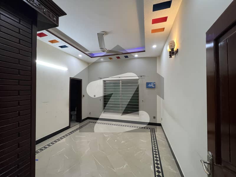 14 Marla Full House Available For Rent In G-13/2