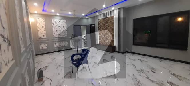 DHA phase 7 1 kanal house available for rent in DHA phase 7 gas available park masjid shops schools very good location
