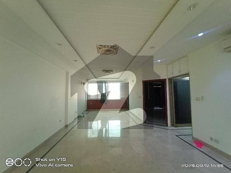 Beautiful 3 Bed Room Apartments For Rent