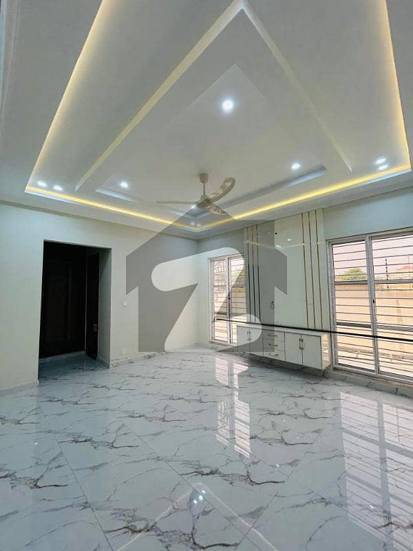 6 Marla Brand New House For Rent