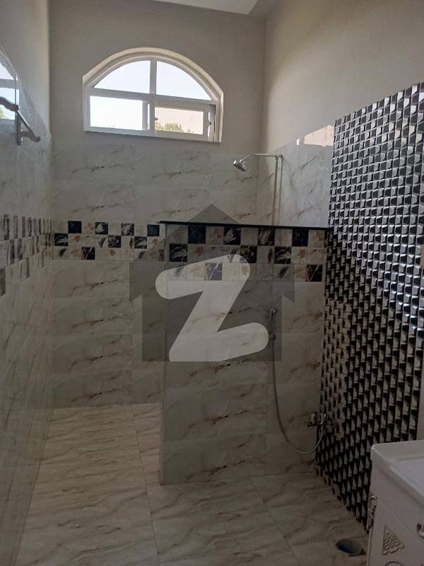 32 