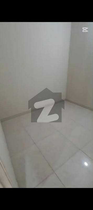 Flat For Sale At Mehmoodabad No. 05