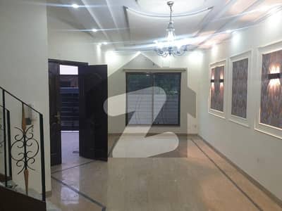 ڈی ایچ اے فیز 3 - بلاک ڈبل ایکس فیز 3,ڈیفنس (ڈی ایچ اے),لاہور میں 3 کمروں کا 5 مرلہ مکان 1.15 لاکھ میں کرایہ پر دستیاب ہے۔