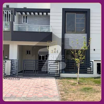 5 Marla Villa For Sale, Parkview City, Islamabad