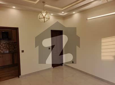 Top City 1 Beautiful House Available For Rent 10 Marla