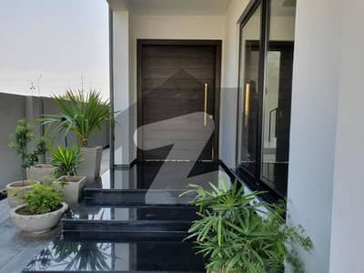 ڈی ایچ اے فیز 2 ڈیفنس (ڈی ایچ اے),لاہور میں 6 کمروں کا 2 کنال مکان 4.5 لاکھ میں کرایہ پر دستیاب ہے۔