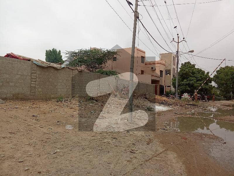 600yard. gulistan Johar. BL. 1.