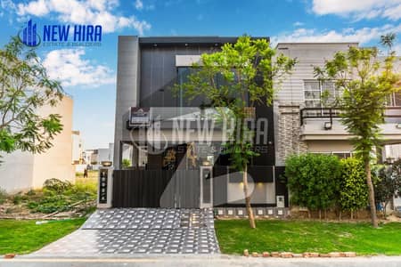 ڈی ایچ اے 9 ٹاؤن ڈیفنس (ڈی ایچ اے),لاہور میں 3 کمروں کا 5 مرلہ مکان 2.25 کروڑ میں برائے فروخت۔