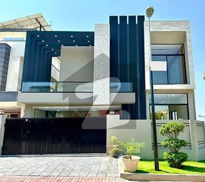 10 Marla Brand New Modern House For Sale