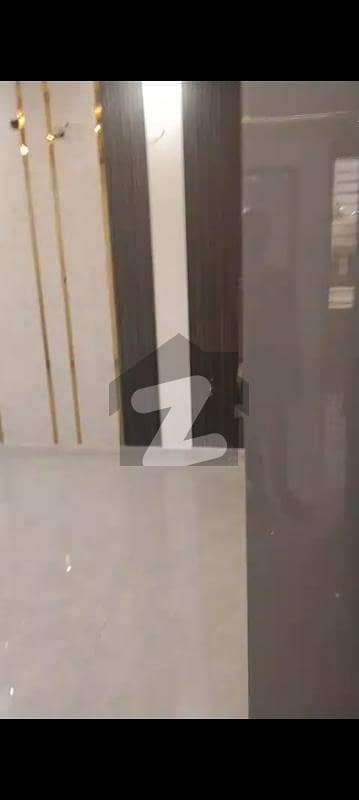 125