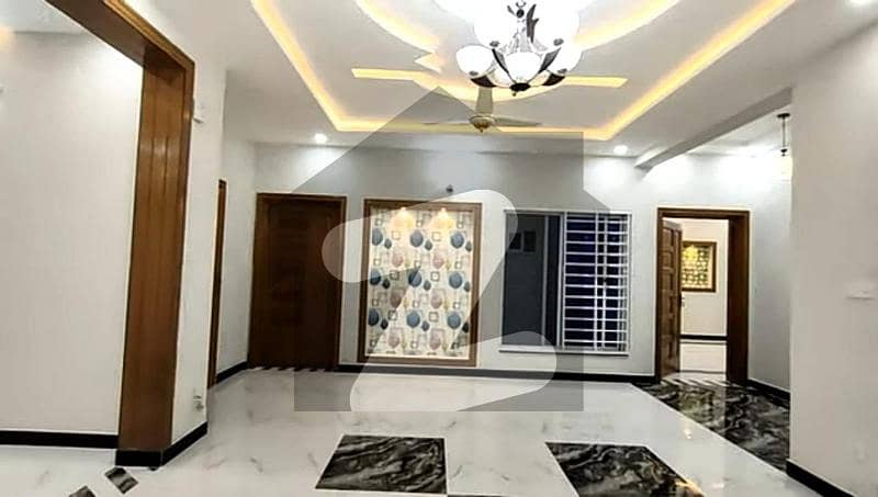 40x80 (14 Marla) Full House Available For Rent In G-13