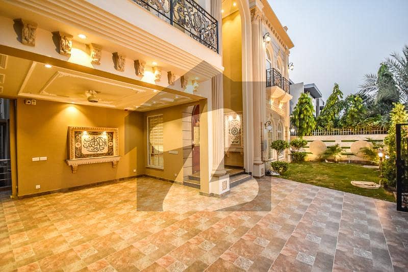 DHA LAHORE ONE KANAL BASEMENT SPANISH VILLA