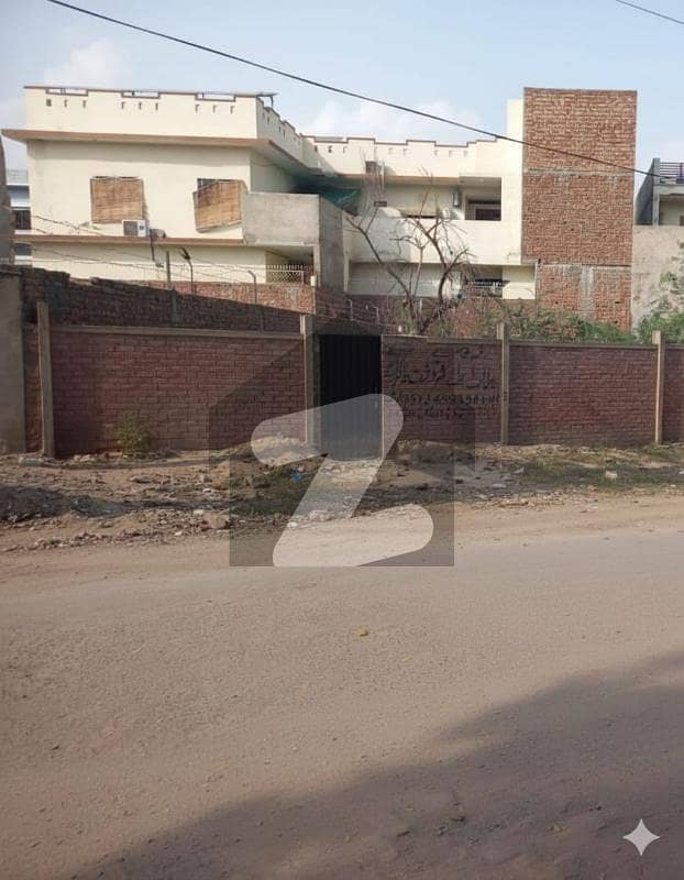9 Marla Plot for Sale on Station Road