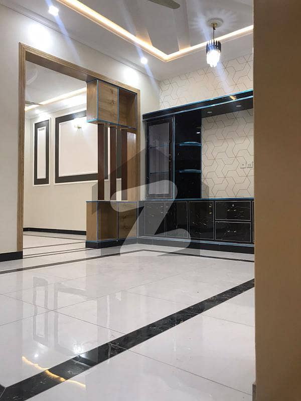 10 Marla Lower Ground (Open Basement) For Rent