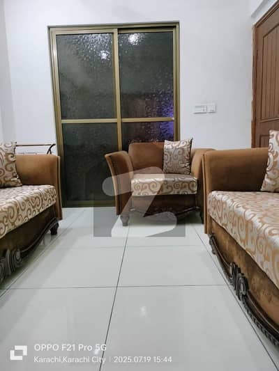 3 BED-DD FLAT (2ND FLOOR WITH ROOF TOP) JUST VAILABLE FOR SALE IN KINGS COTTAGES, BOUNDARY WALL PROJECT, BLOCK-7 GULISTAN-E-JAUHAR KARACHI