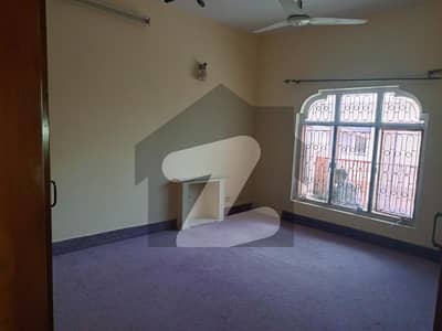 6 Marla Ground Portion Available for rent in I-10/1