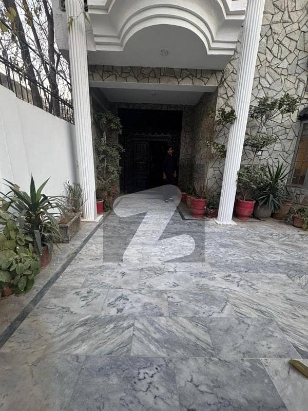 House for Sale F11 House for Sale F11