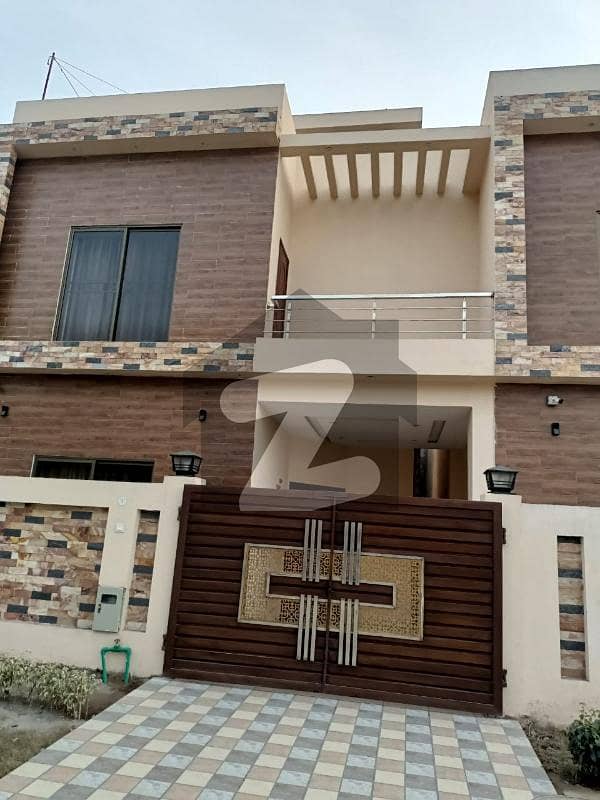 Prime Location 5 Marla House In DHA Defence