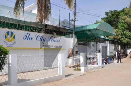 400+ 400 Square Yards Pair Located In The Posh And Prime Residential Locality Of Unit #3, Hyderabad