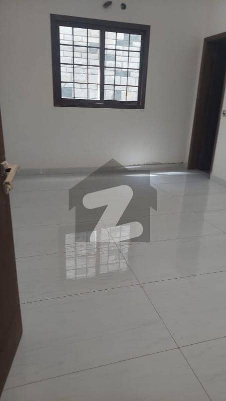 4Bed DD Available ForApartment First Floor