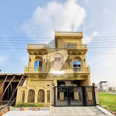 الرحمان گارڈن فیز 2 الرحمان گارڈن,لاہور میں 5 کمروں کا 6 مرلہ مکان 2.45 کروڑ میں برائے فروخت۔