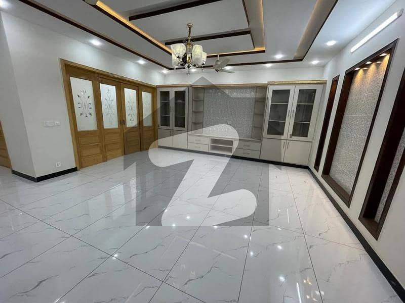 40x80 Full House Available For Rent In G-13