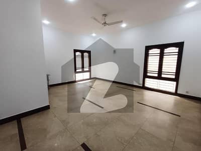 1000 Yard Fully Maintained Bungalow Available For Rent