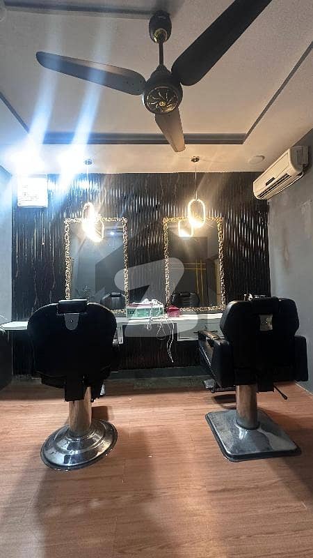 Rawalpindi Running Ladies Beauty Saloon For Sale