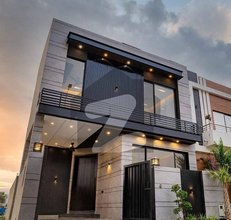 5 MARLA LUXURY DESIGNER HOUSE FOR RENT