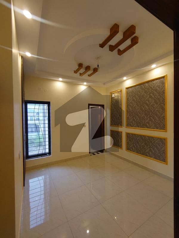 1 Kanal Ground Floor For Rent
