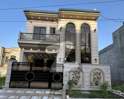 Fair-Priced Corner 5 Marla House Available In Bismillah Housing Scheme - Hussain block