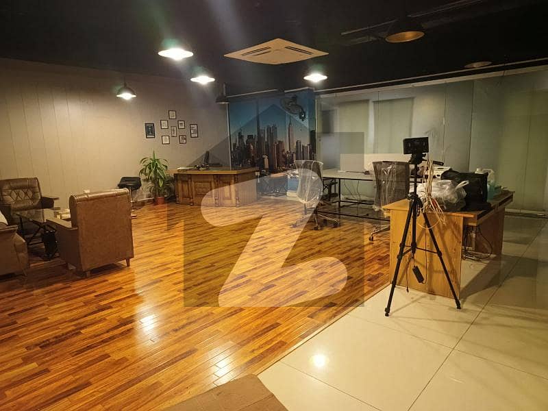 Prime Office Spaces Availiable At Hamdan Heights