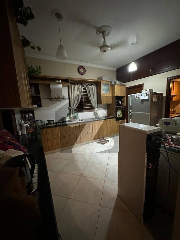 SLIGHTLY USED BUNGALOW UPPER PORTION