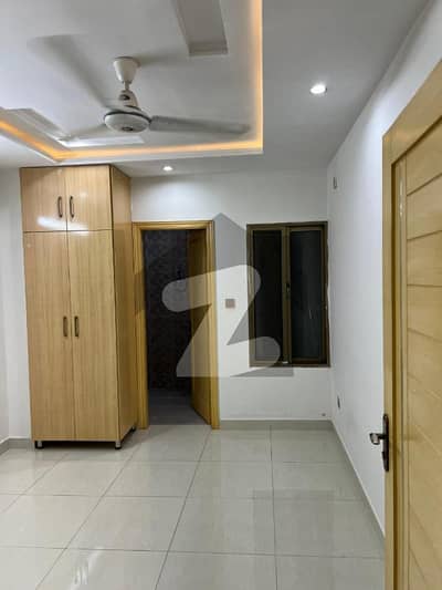 Gulberg Business Squre