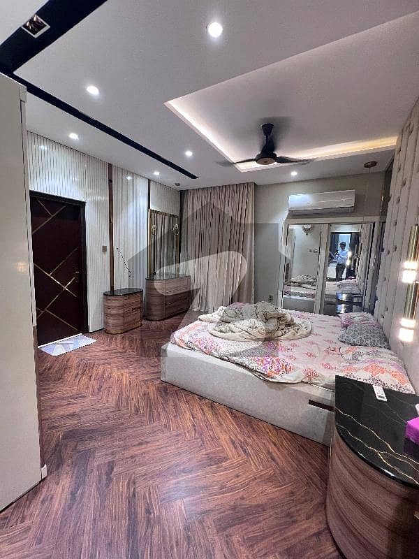 APARTMENT AVAILABLE for sale in block 9