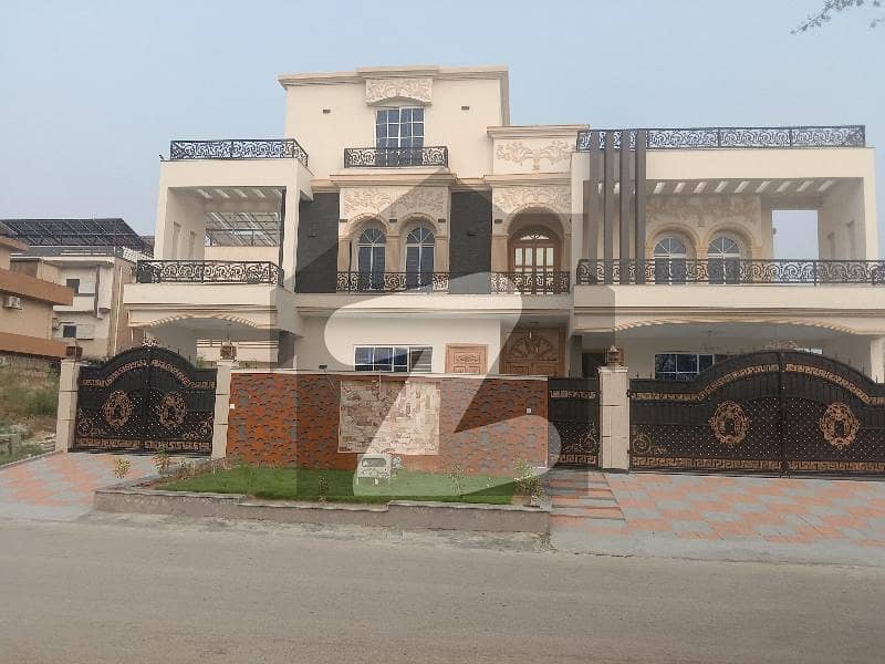 جی ۔ 14 اسلام آباد میں 6 کمروں کا 1 کنال مکان 20.0 کروڑ میں برائے فروخت۔