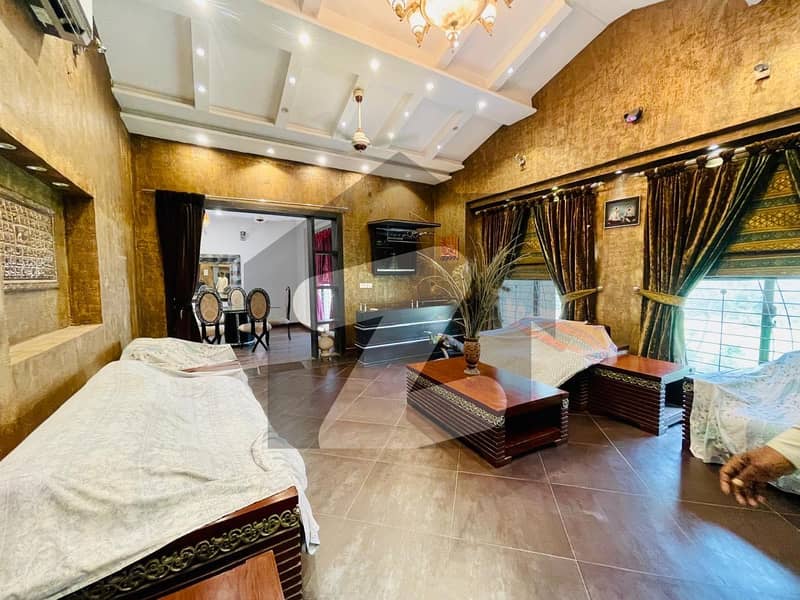 8 Kanal FarmHouse For Sale