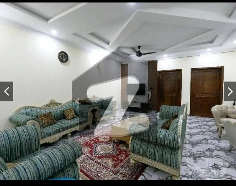 نواب ٹاؤن لاہور میں 2 کمروں کا 10 مرلہ زیریں پورشن 62.0 ہزار میں کرایہ پر دستیاب ہے۔