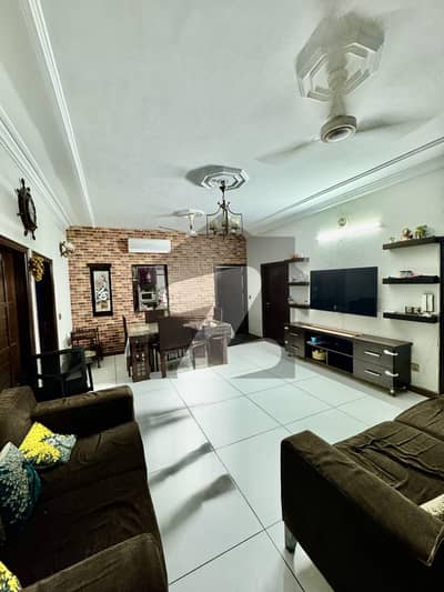 Well-Maintained House For Sale Block 15, Gulistan-E-Jauhar