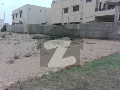 ڈی ایچ اے فیز 8 ڈی ایچ اے ڈیفینس,کراچی میں 2 کنال رہائشی پلاٹ 15.0 کروڑ میں برائے فروخت۔