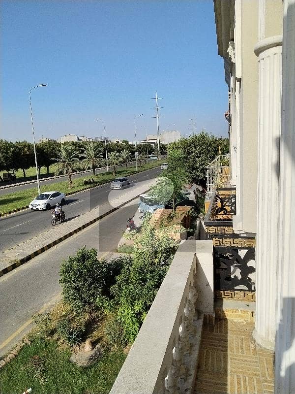DHA 9 Twon Slightly Use Broad Way Road