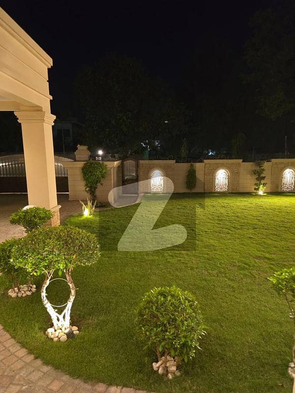 ایف ۔ 6 اسلام آباد میں 11 کمروں کا 2 کنال مکان 42.0 لاکھ میں کرایہ پر دستیاب ہے۔