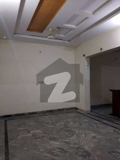 پی آئی اے کالونی راولپنڈی میں 2 کمروں کا 5 مرلہ زیریں پورشن 35.0 ہزار میں کرایہ پر دستیاب ہے۔