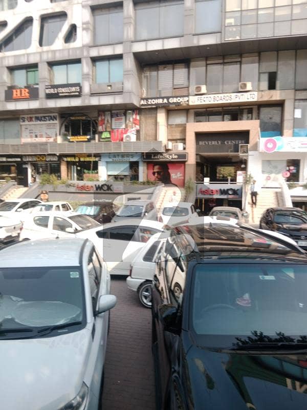 بلیو ایریا اسلام آباد میں 1 مرلہ دکان 8.0 کروڑ میں برائے فروخت۔