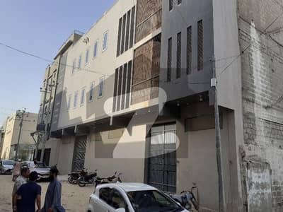 کورنگی انڈسٹریل ایریا کورنگی,کراچی میں 2 کنال گودام 8.5 لاکھ میں کرایہ پر دستیاب ہے۔