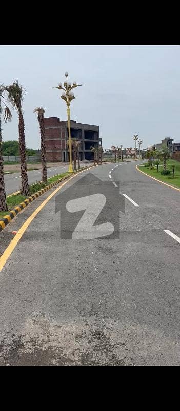 ڈائمنڈ سٹی غالب روڈ,سیالکوٹ میں 13 مرلہ رہائشی پلاٹ 2.48 کروڑ میں برائے فروخت۔